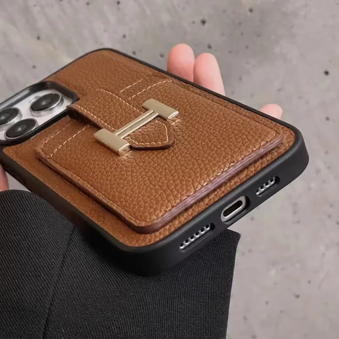 Capa H. - sem alça | Elegância e Versatilidade em Couro Premium ✨