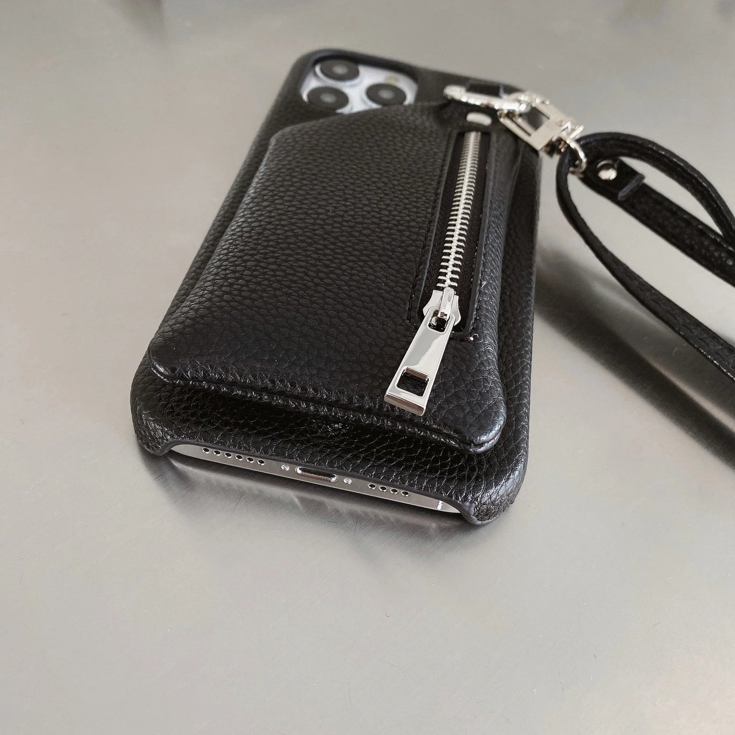 Capa Pocket |  Ideal para quem valoriza estilo e praticidade no dia a dia