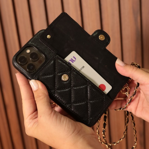 Capa Classic | Elegância e Praticidade em Cada Detalhe